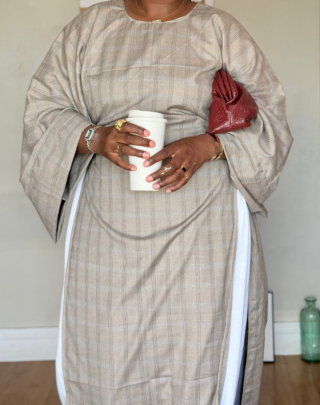 TAHYRSHI BEIGE