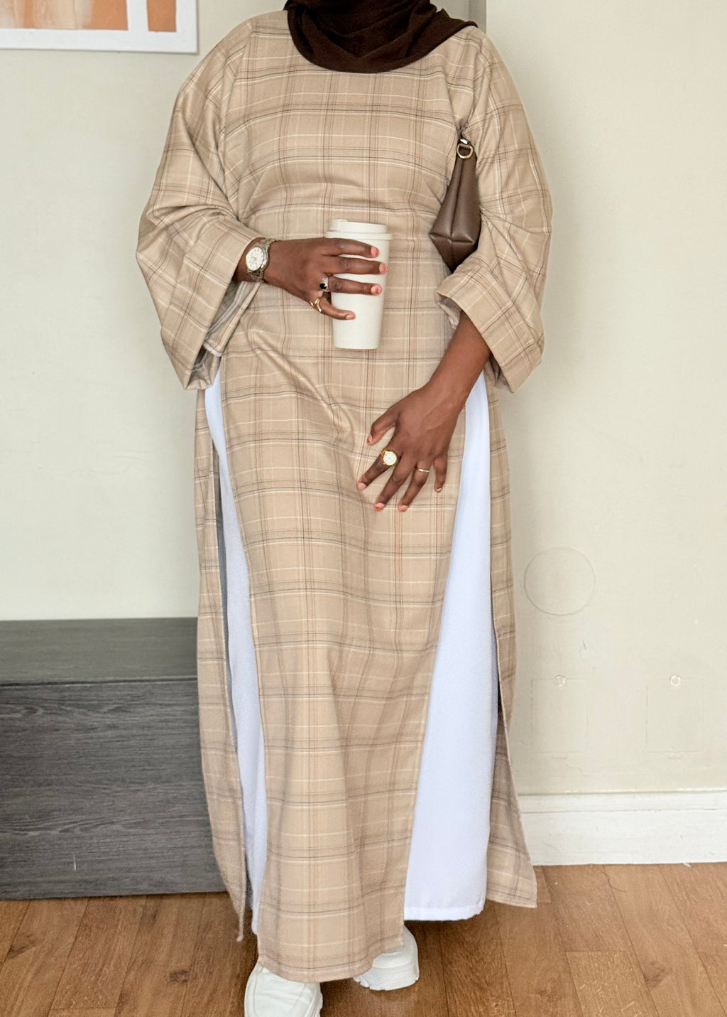 TAHYRSHI BEIGE