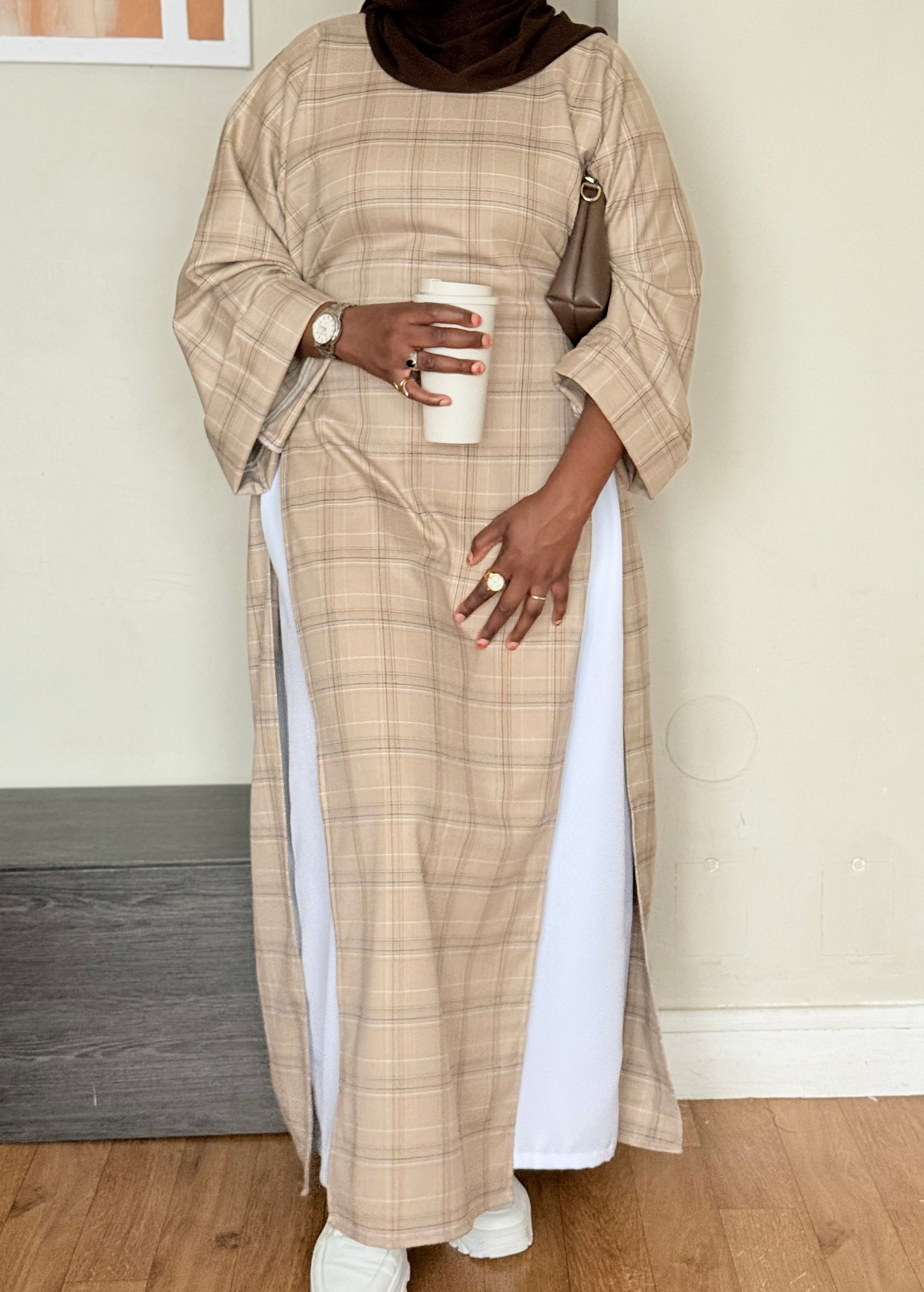 TAHYRSHI BEIGE